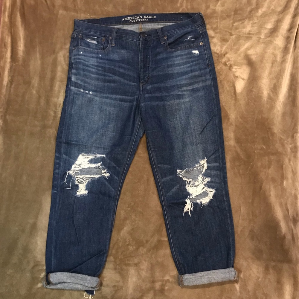 American Eagle mom jeans